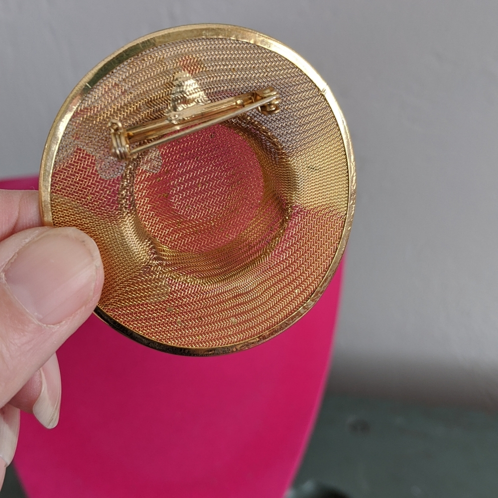 HAT BROOCH! 👒👒👒👒👒 - Picture 5 of 5